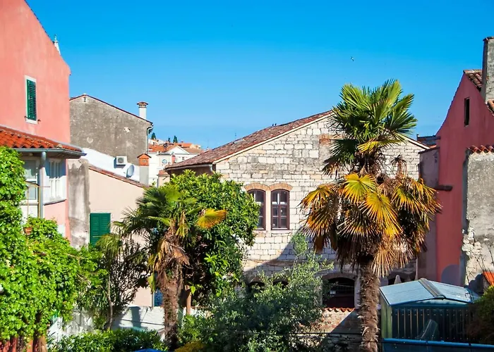 Erin Center - New Renovated Διαμέρισμα Ρόβινι