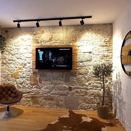 Erin Center - New Renovated דירה *